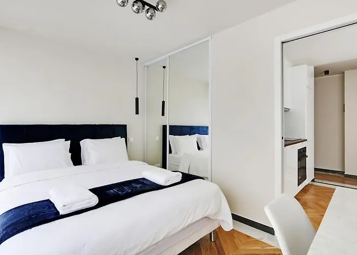 Cosy Pour 4 A La - *